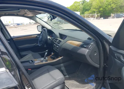 2014 BMW X3 xDrive28I z USA, uszkodzony, nr VIN 5UXWX9C53E0D40012